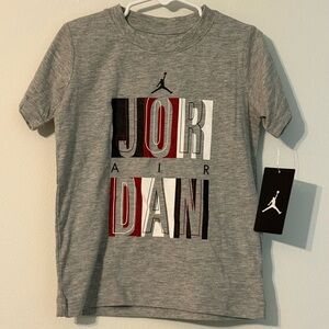 Jordan NWT Kids Gray Graphic T-Shirt Size 5 Carbon Heather